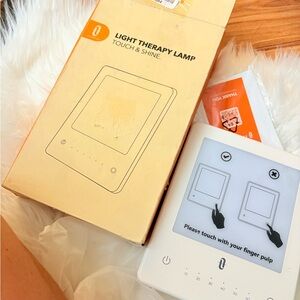 Taotronics Light Therapy Lamp - White